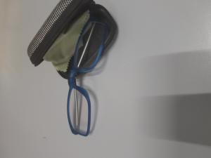 CS964/2024 FOLDABLE GLASSES WITH BLACK AND WHITE CASE